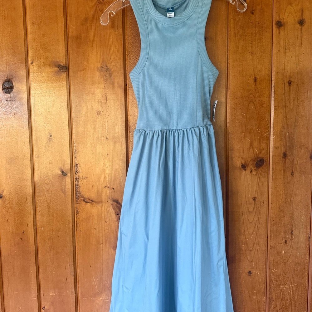 Sleeveless Light Blue Midi Dress